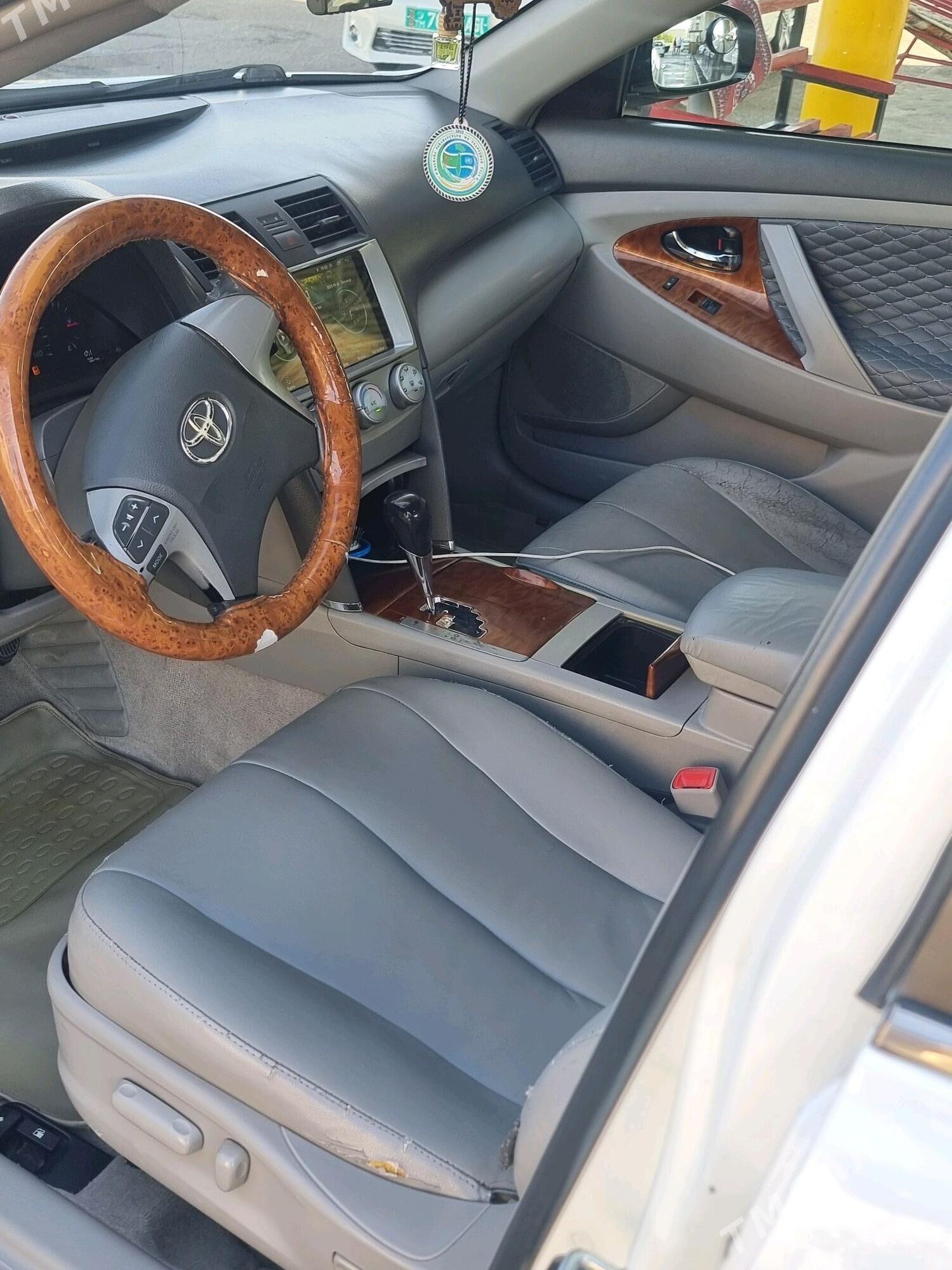 Toyota Camry 2010 - 185 000 TMT - Анев - img 6