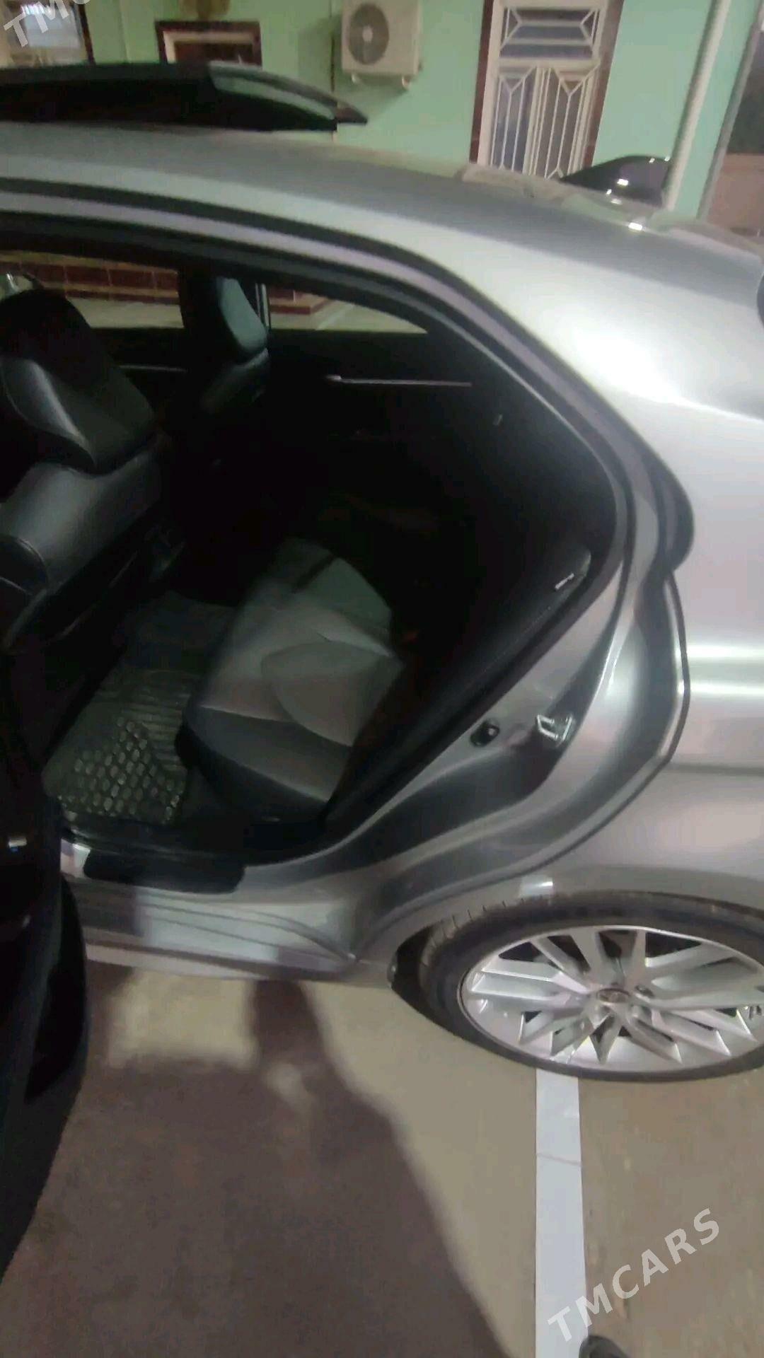 Toyota Camry 2022 - 400 000 TMT - Baýramaly - img 7