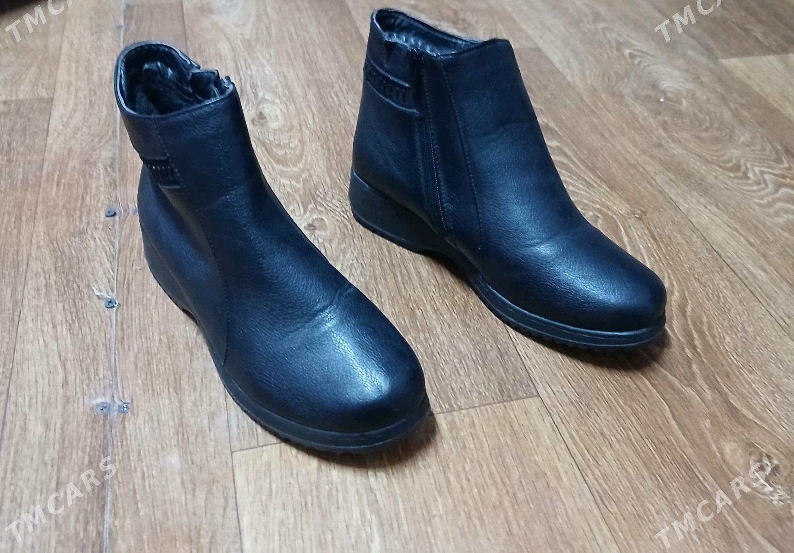 Сапоги женские,кие, 42 размер - Ким район - img 1