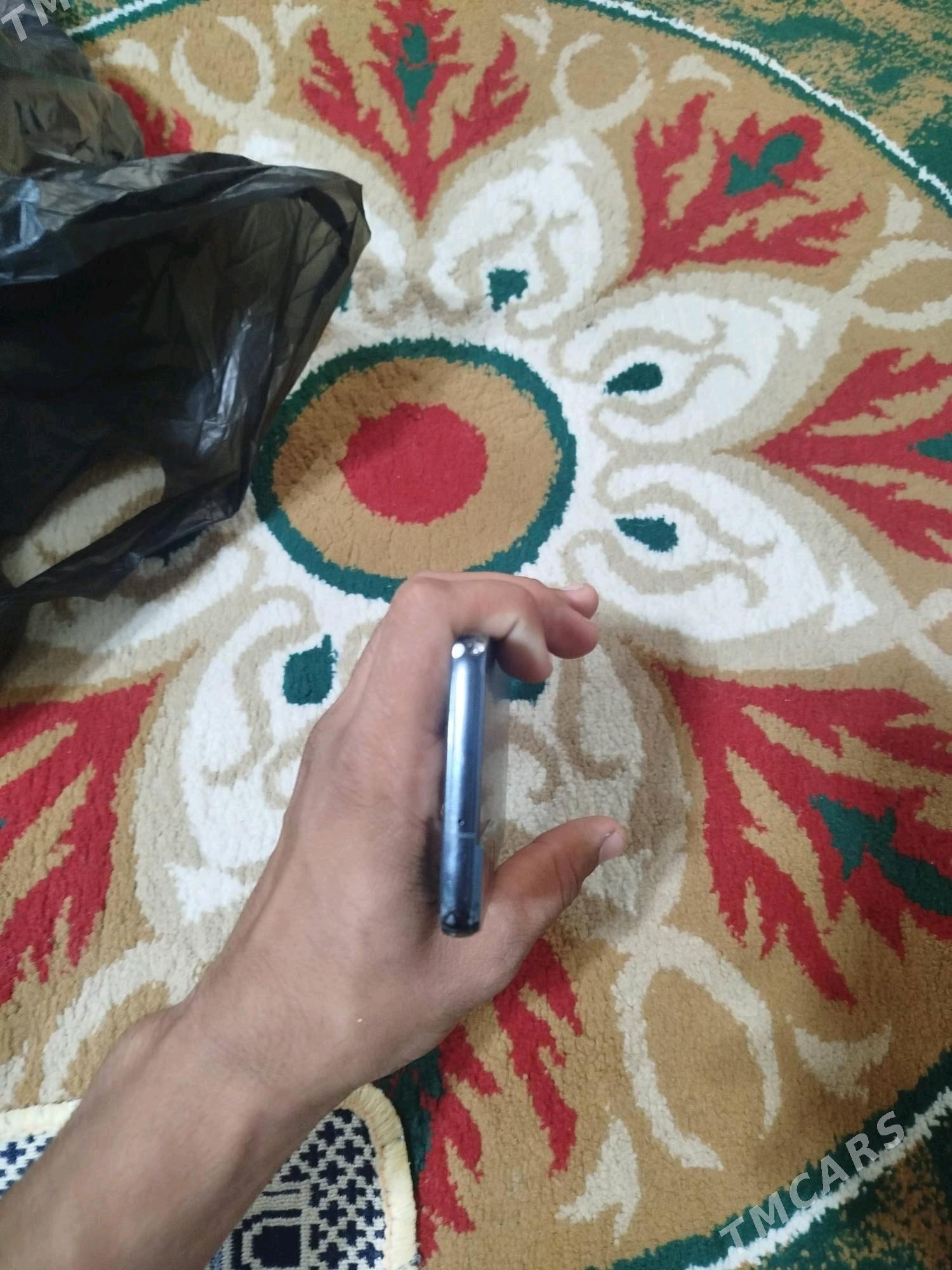 Samsung S22 - Анев - img 2