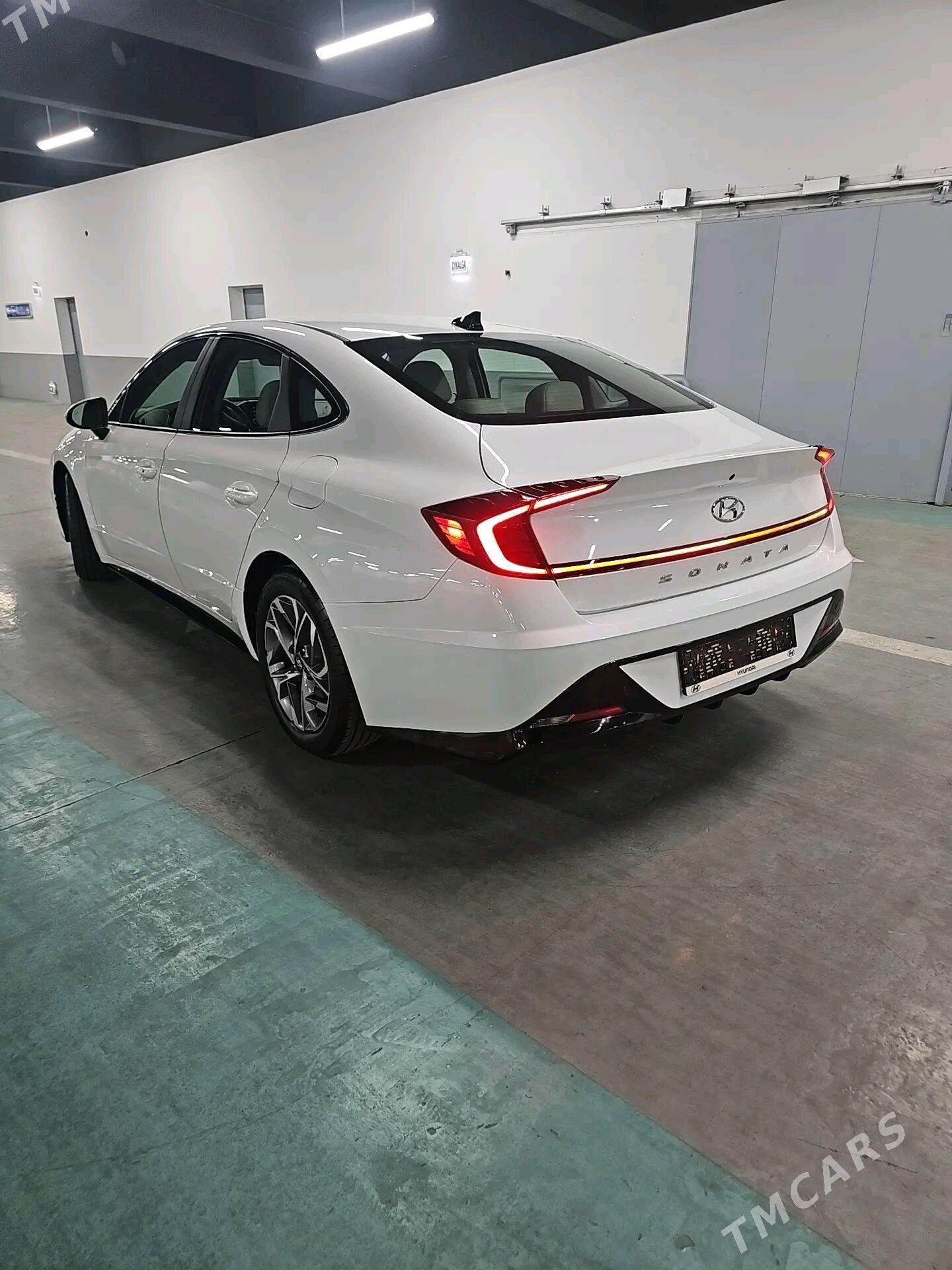 Hyundai Sonata 2022 - 265 000 TMT - Бузмеин - img 3