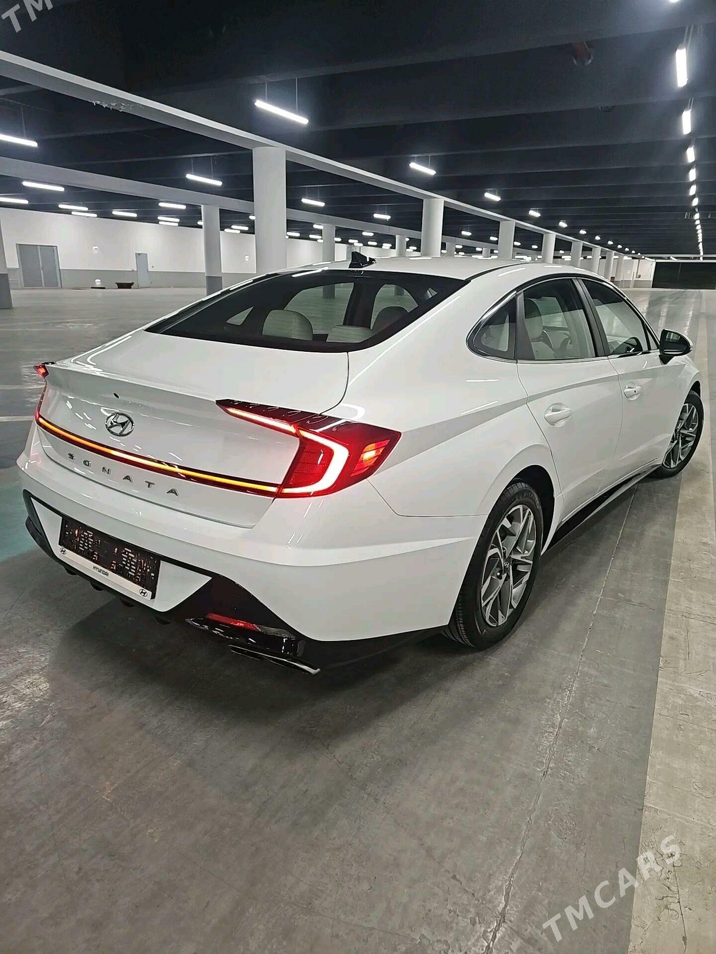 Hyundai Sonata 2022 - 265 000 TMT - Бузмеин - img 4