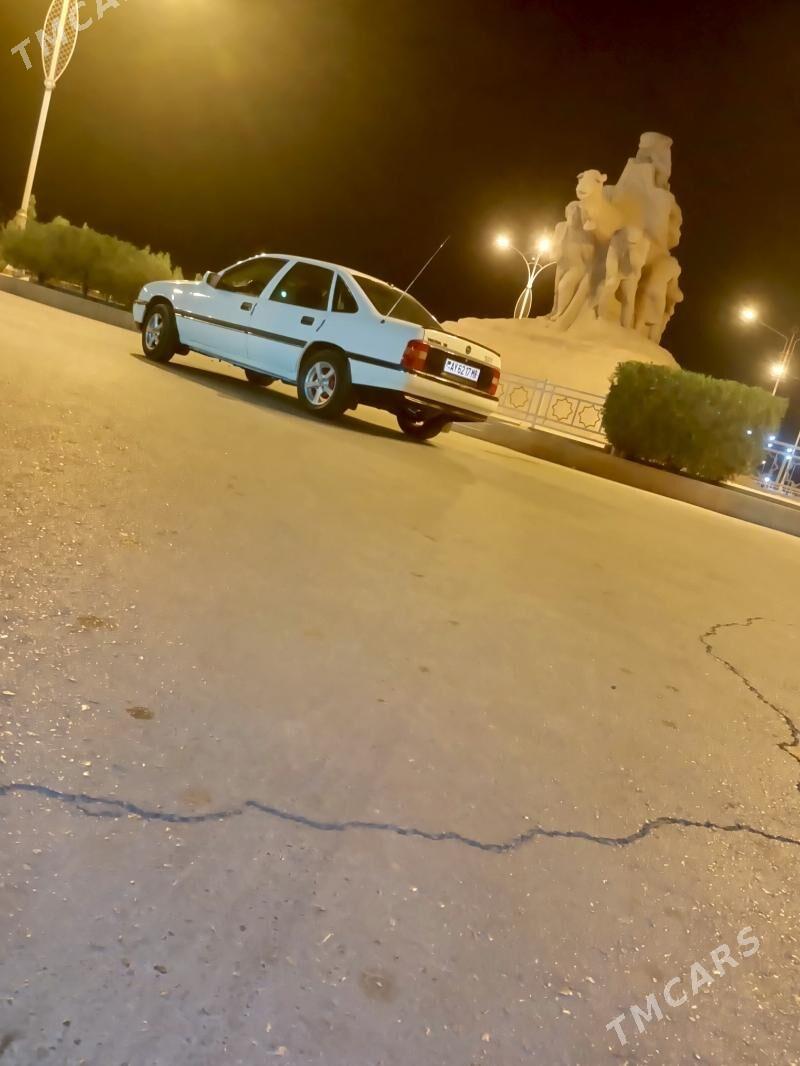 Opel Vectra 1991 - 38 000 TMT - Туркменбаши - img 2