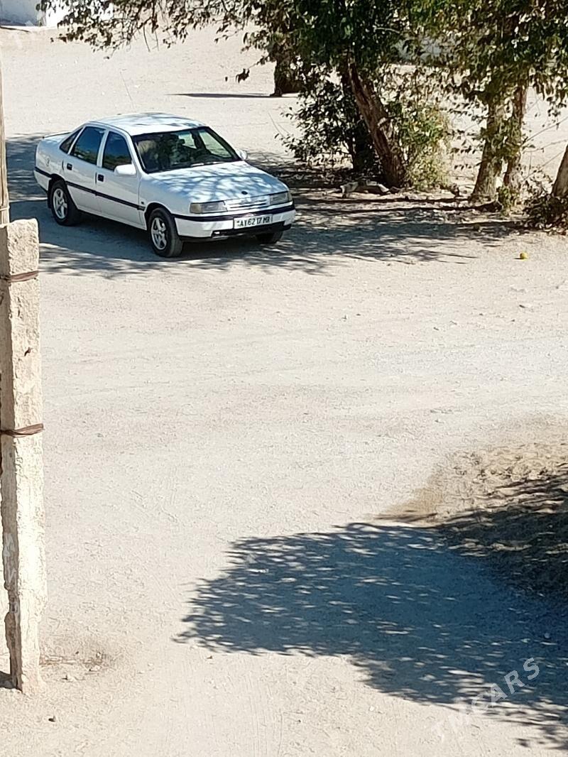 Opel Vectra 1991 - 38 000 TMT - Туркменбаши - img 4