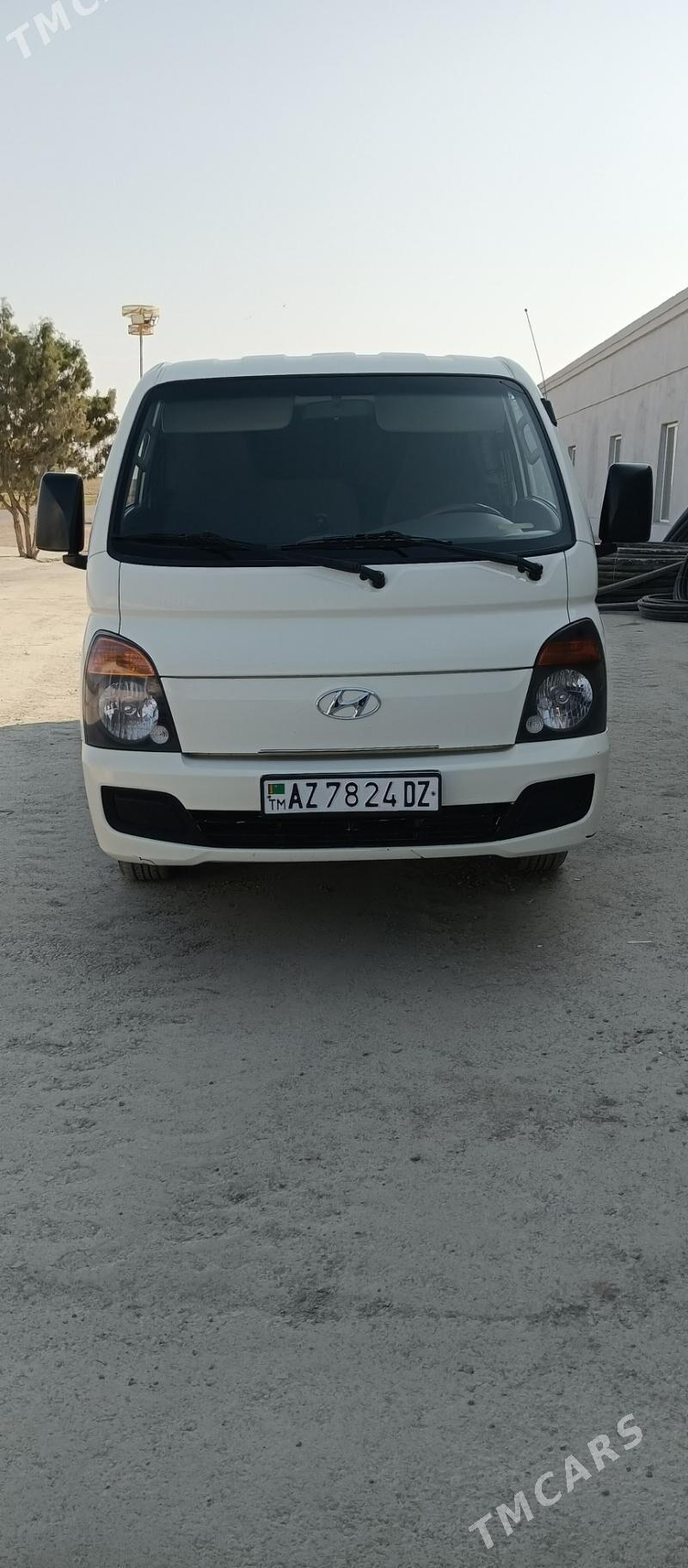 Hyundai H100 2013 - 170 000 TMT - Daşoguz - img 4