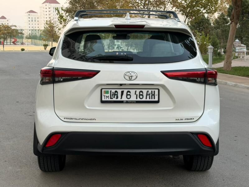 Toyota Highlander 2021 - 550 000 TMT - Ашхабад - img 5