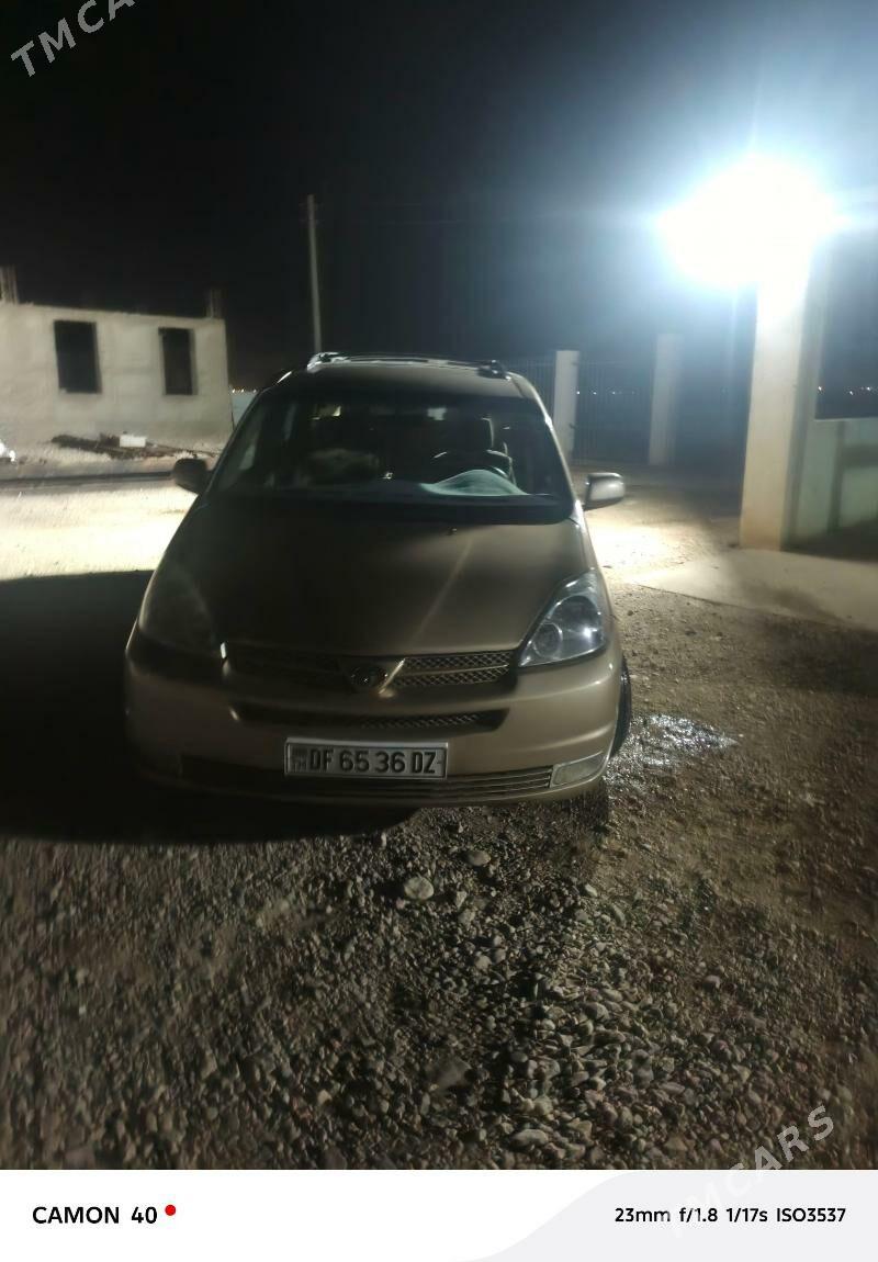 Toyota Sienna 2004 - 185 000 TMT - Акдепе - img 2