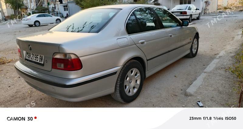 BMW E39 1999 - 120 000 TMT - Балканабат - img 2