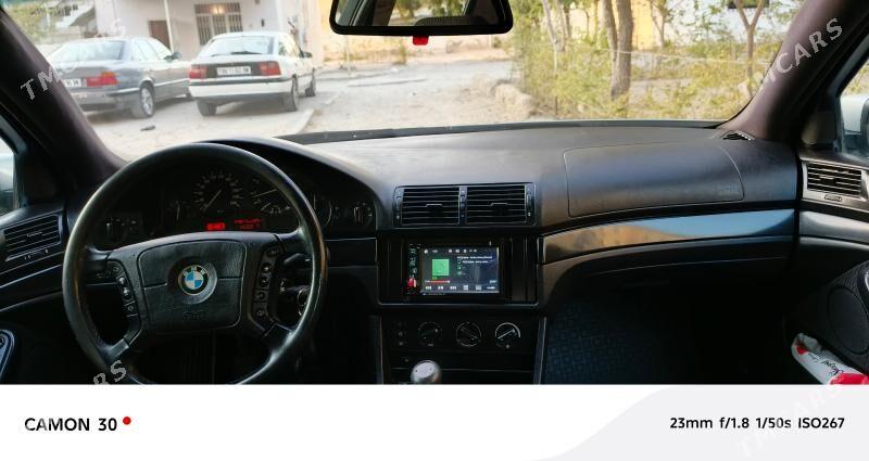 BMW E39 1999 - 120 000 TMT - Балканабат - img 3