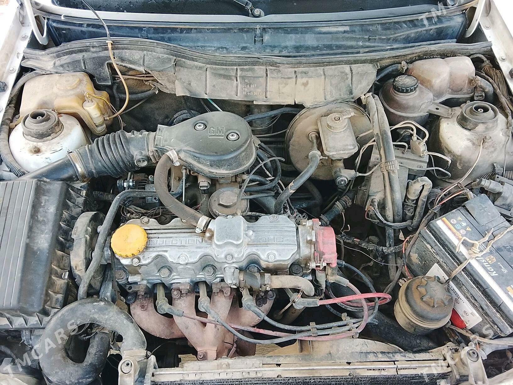 Opel Astra 1993 - 50 000 TMT - Серахс - img 7