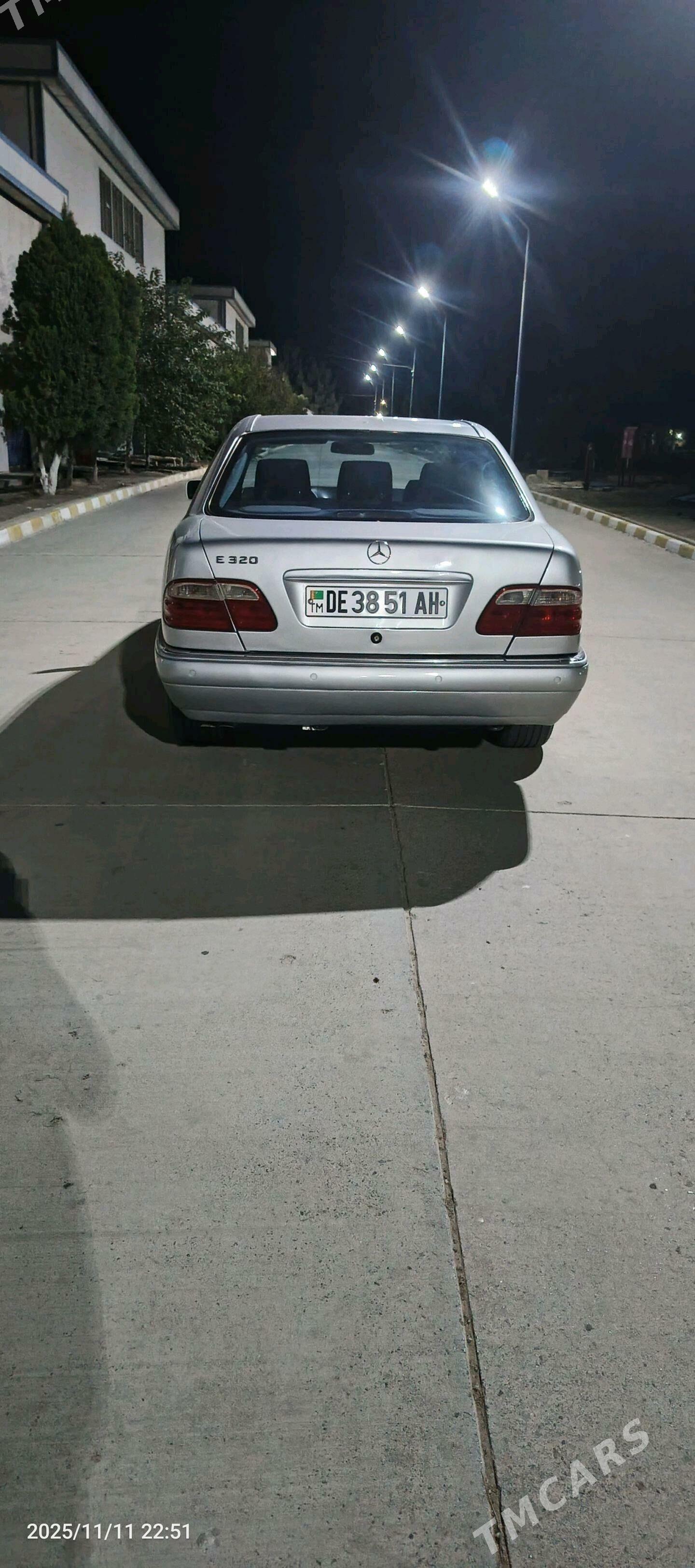 Mercedes-Benz E320 1999 - 105 000 TMT - Гызыларбат - img 3