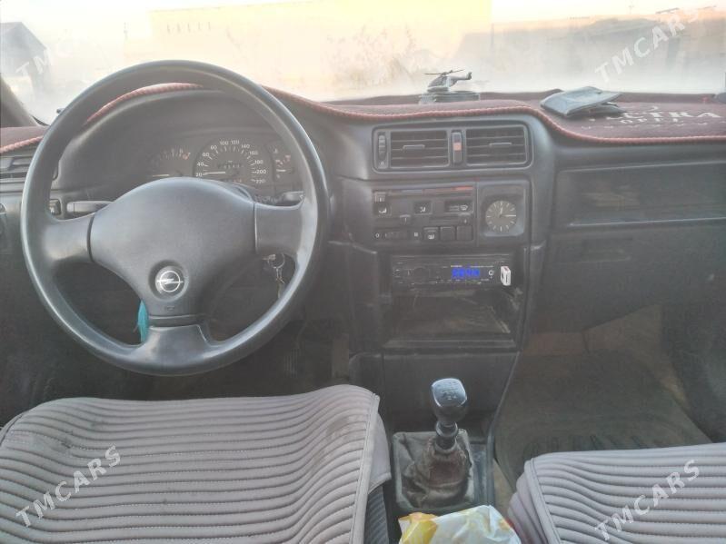 Opel Vectra 1991 - 33 000 TMT - Чарджоу - img 2