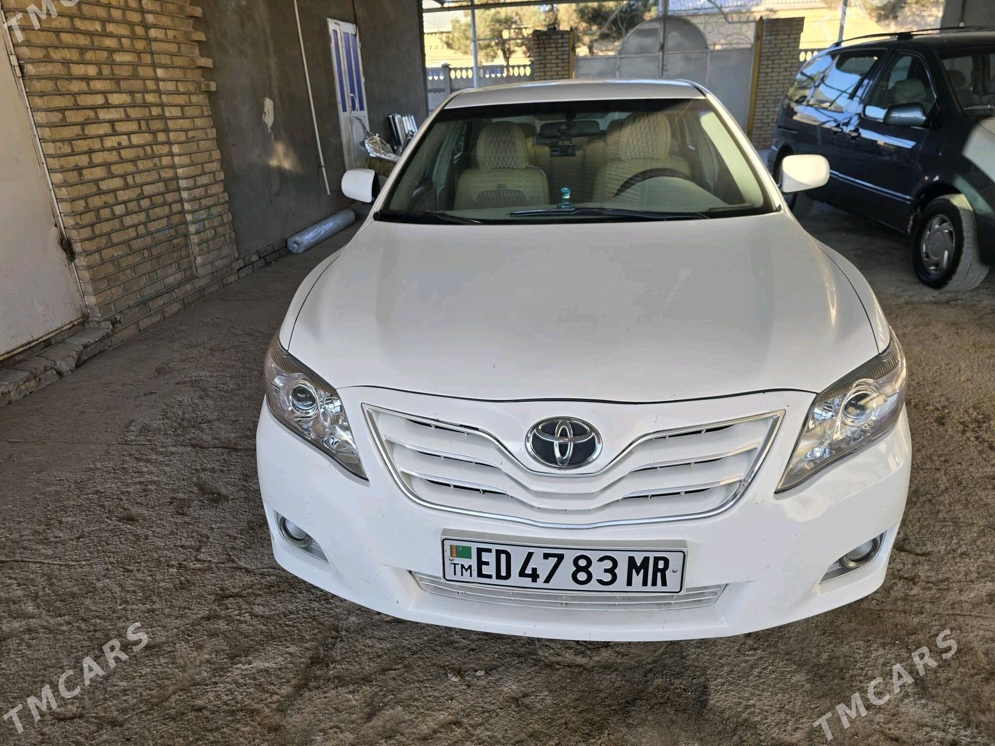 Toyota Camry 2010 - 145 000 TMT - Мургап - img 1