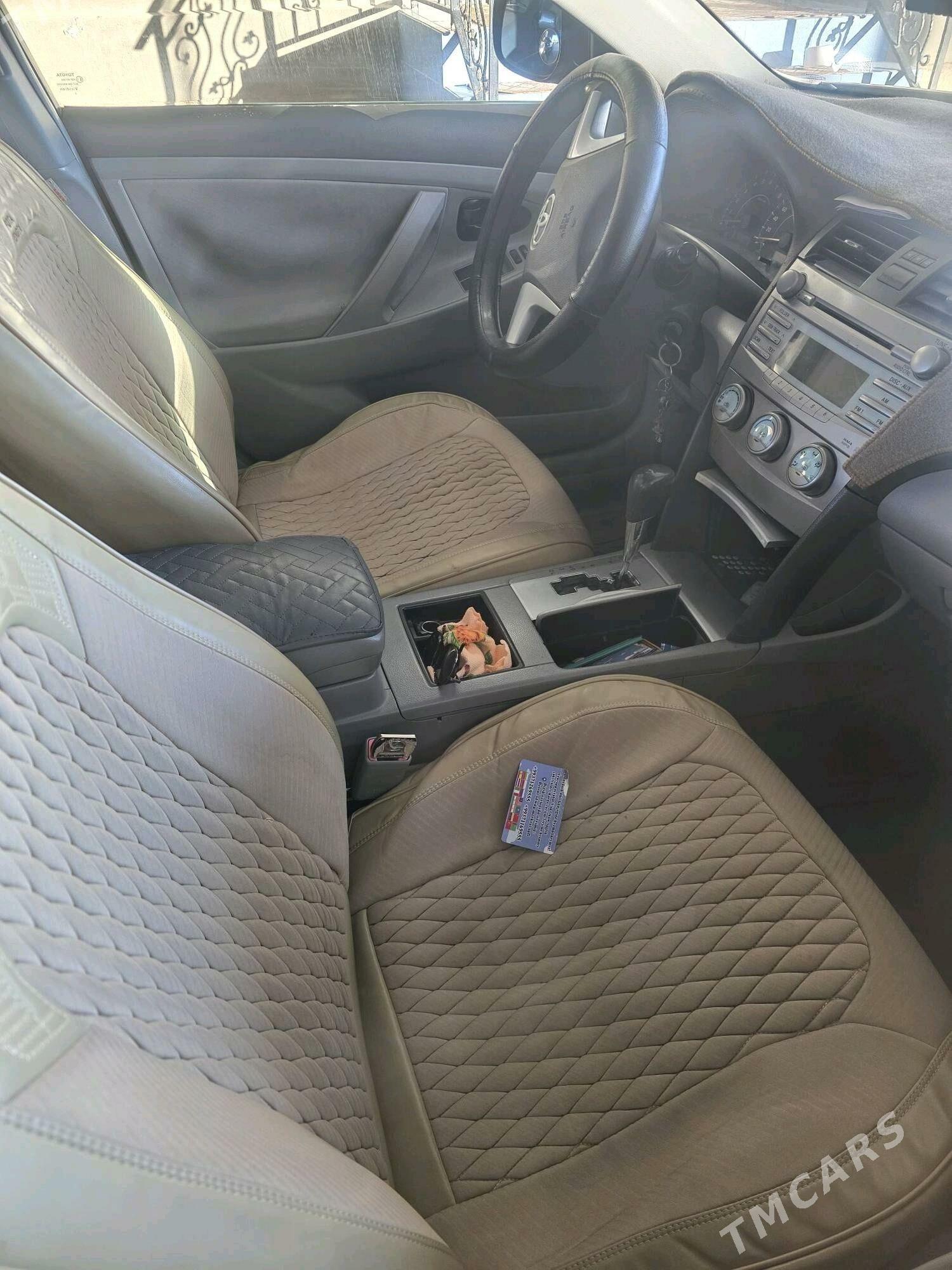 Toyota Camry 2010 - 145 000 TMT - Мургап - img 4