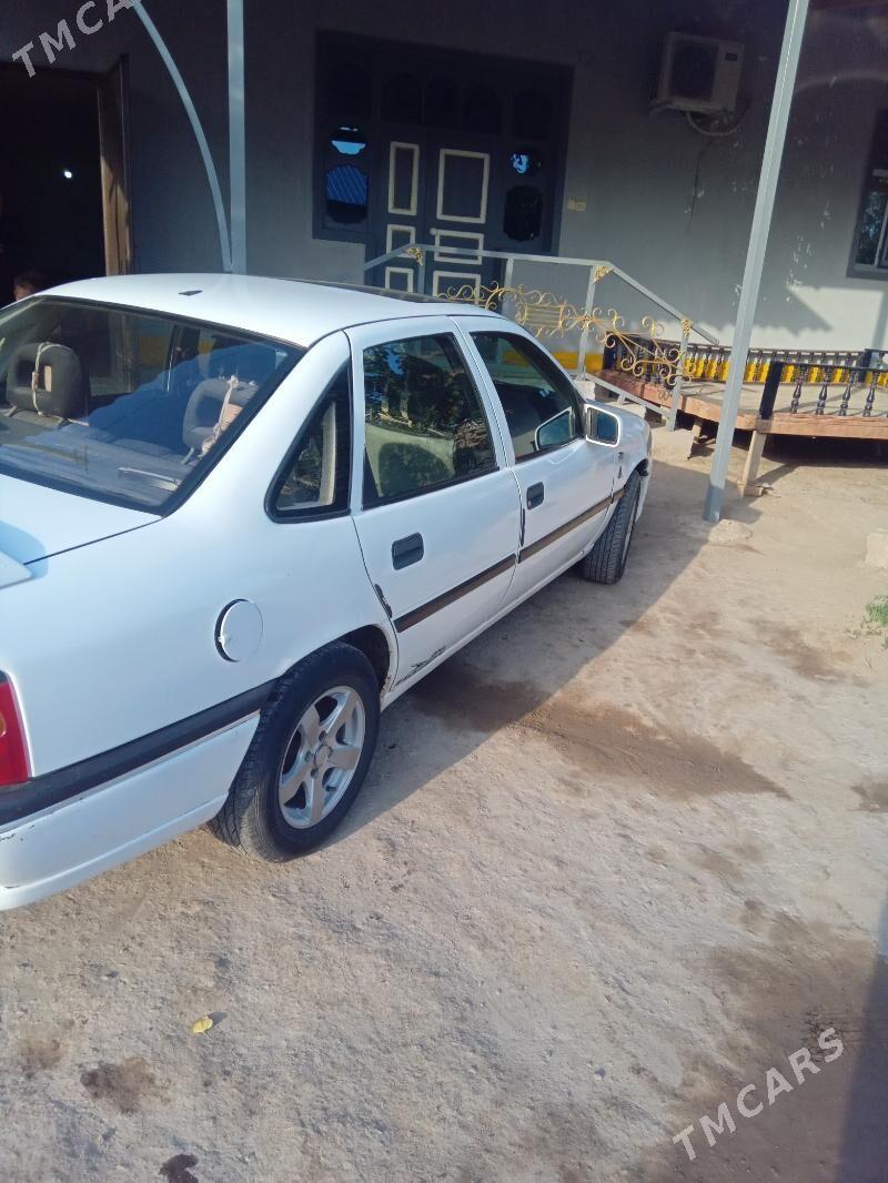 Opel Vectra 1994 - 38 000 TMT - Gubadag - img 3