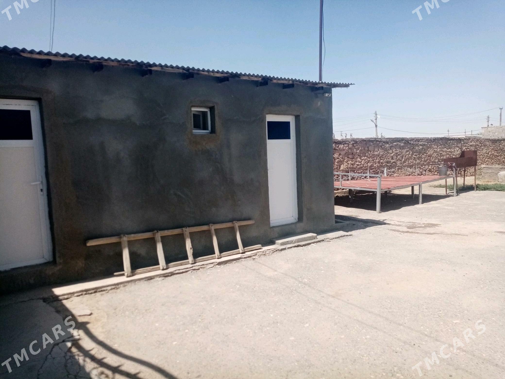 Eyesinden satlyk jay - Гызыларбат - img 2