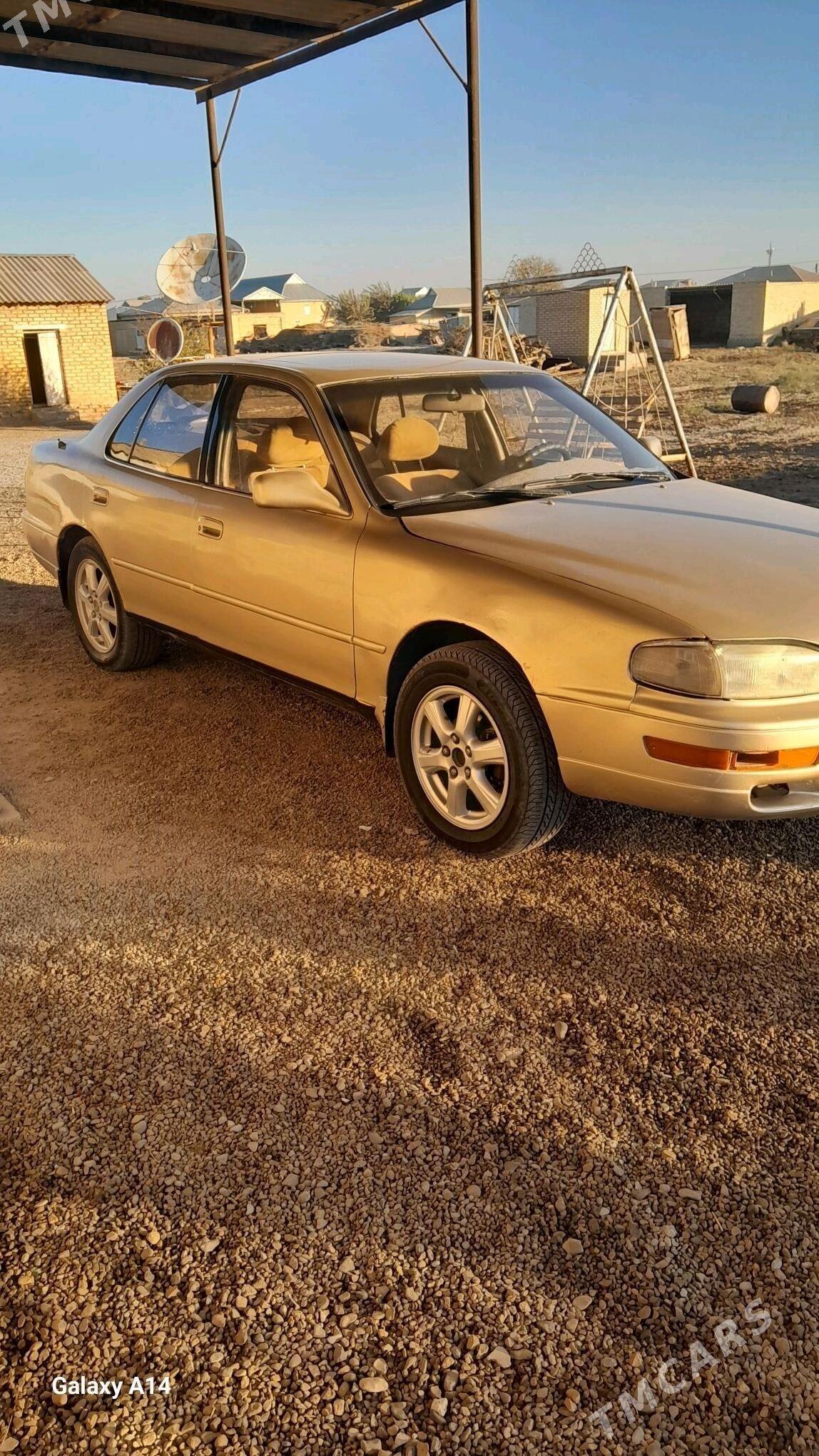 Toyota Camry 1994 - 90 000 TMT - Сакарчага - img 5
