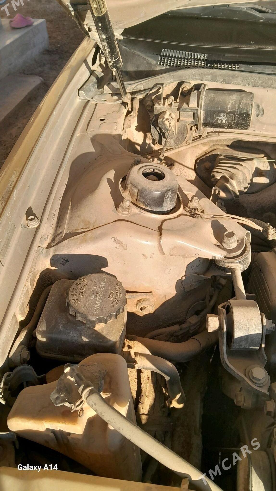 Toyota Camry 1994 - 90 000 TMT - Сакарчага - img 2