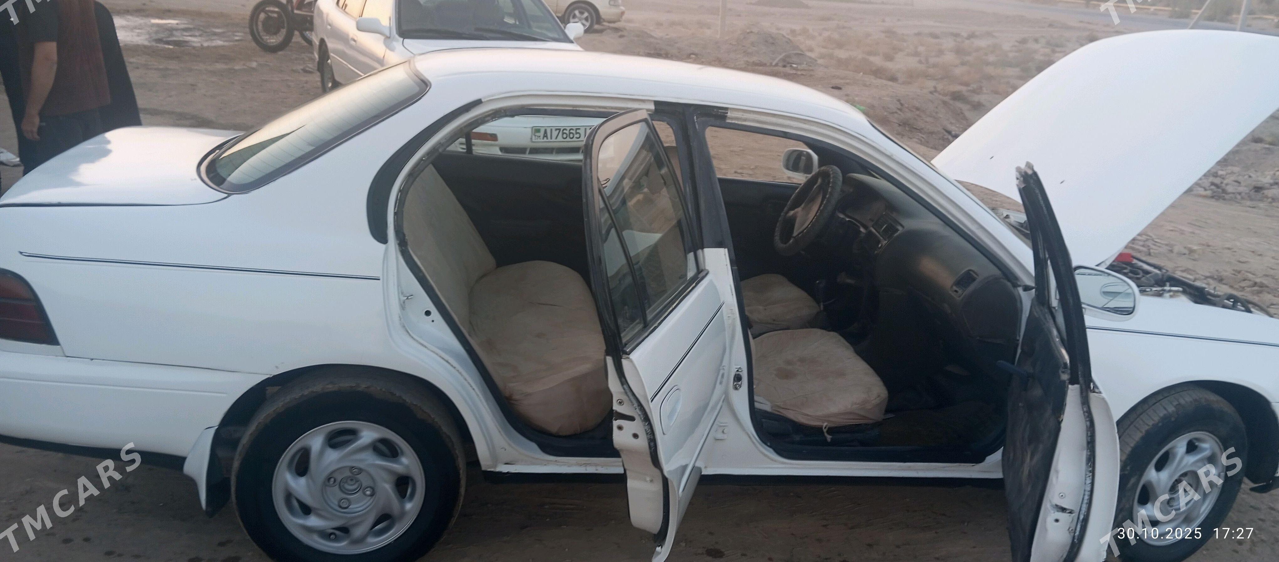 Toyota Corolla 1994 - 33 000 TMT - Халач - img 4