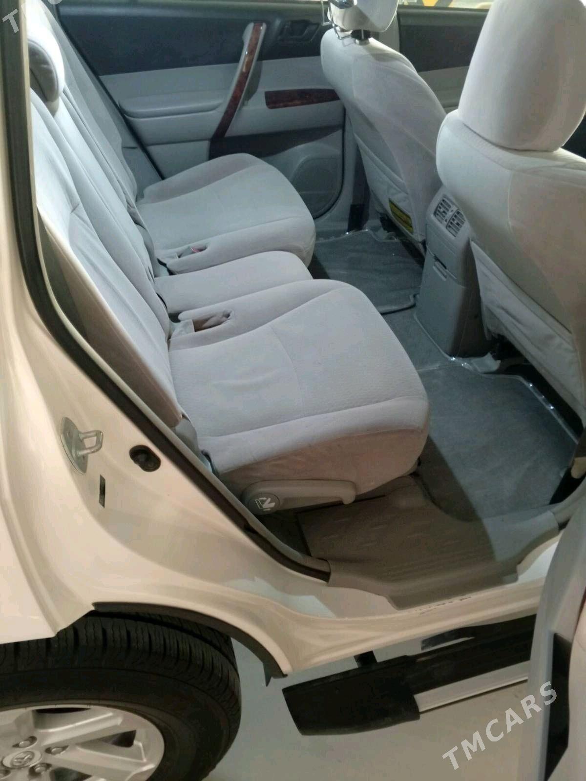Toyota Highlander 2010 - 277 000 TMT - Arçabil şaýoly - img 7