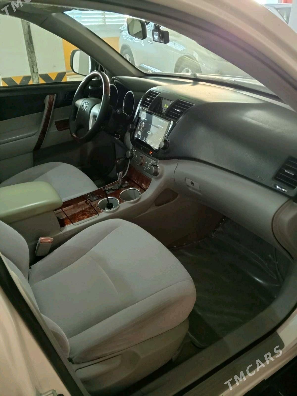 Toyota Highlander 2010 - 277 000 TMT - Arçabil şaýoly - img 8