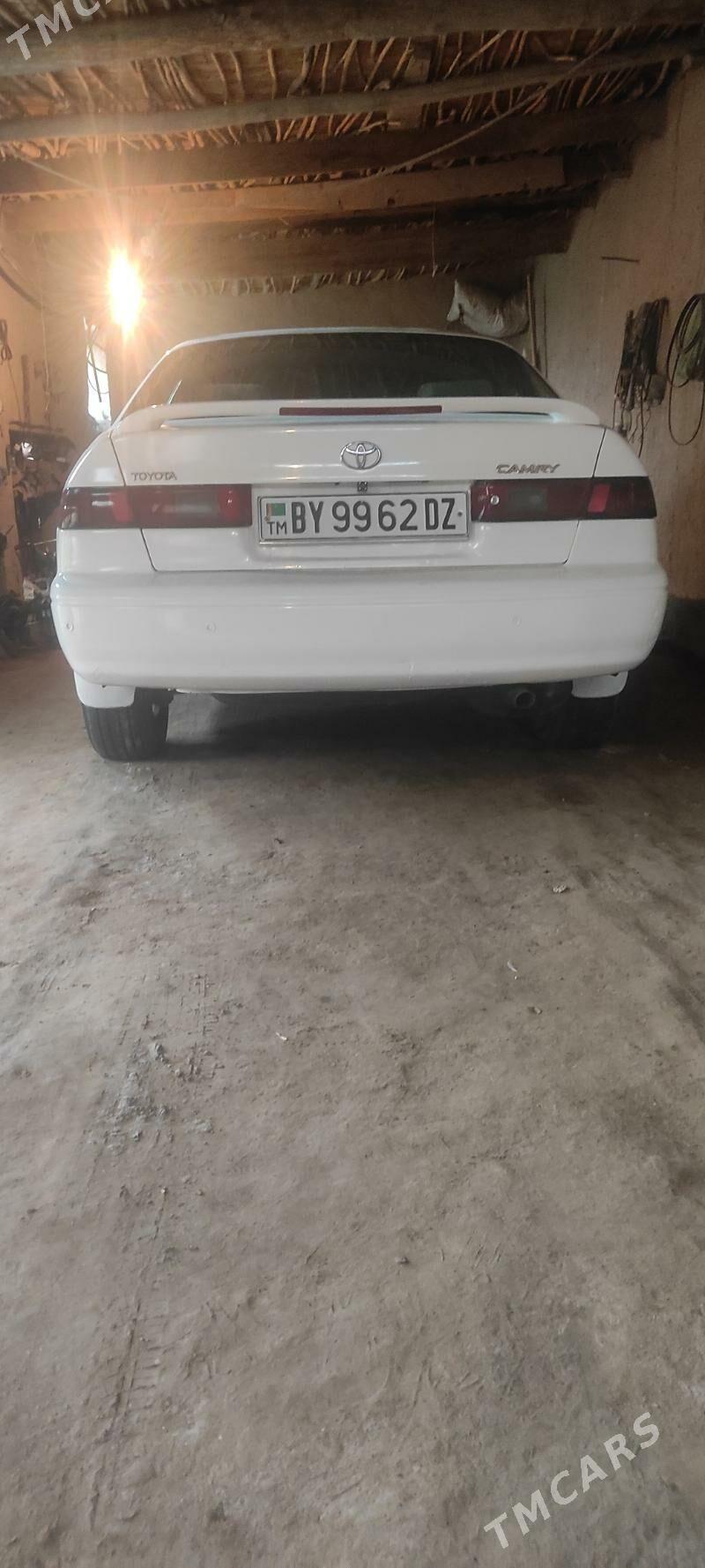 Toyota Camry 1999 - 130 000 TMT - Кёнеургенч - img 3