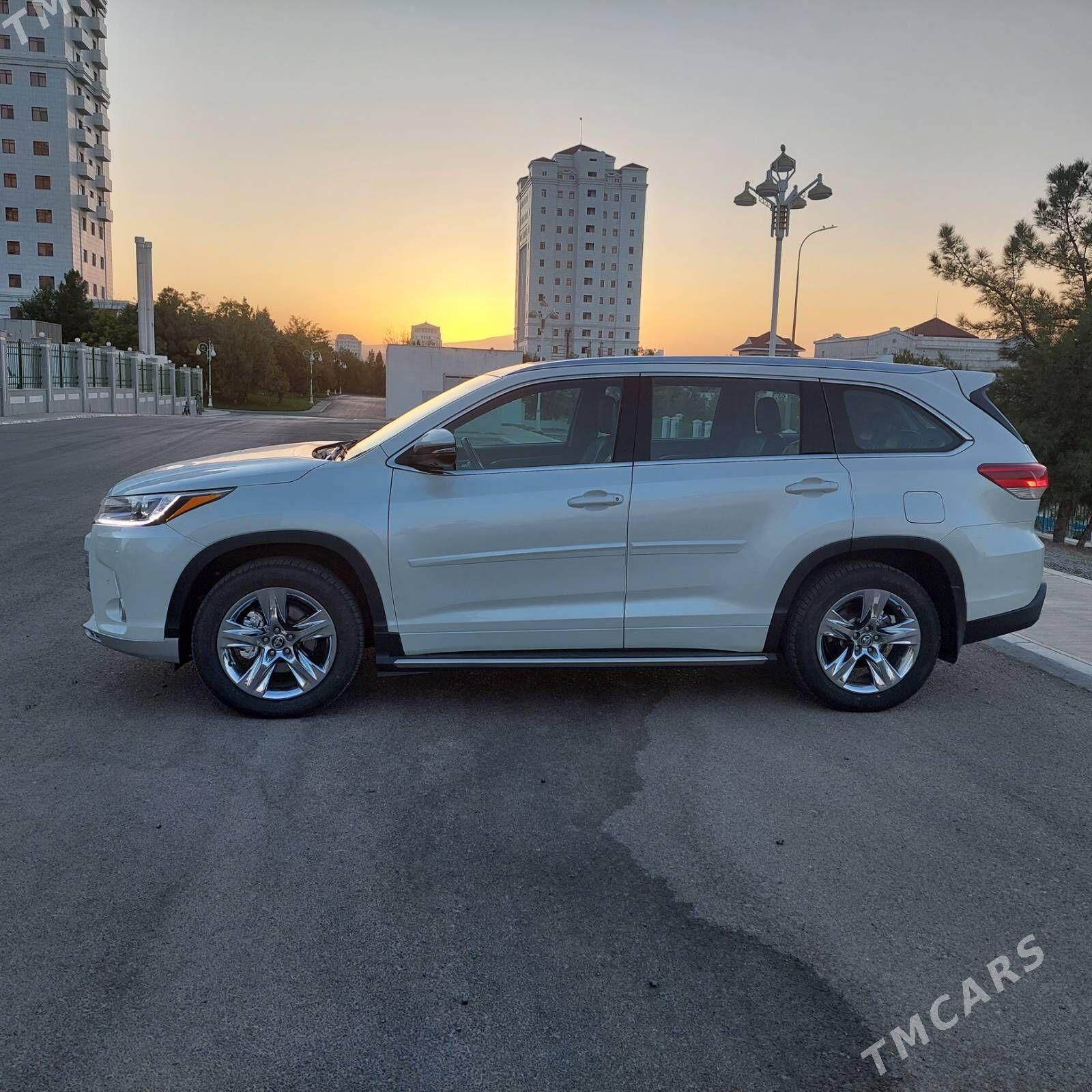 Toyota Highlander 2018 - 510 000 TMT - Aşgabat - img 2
