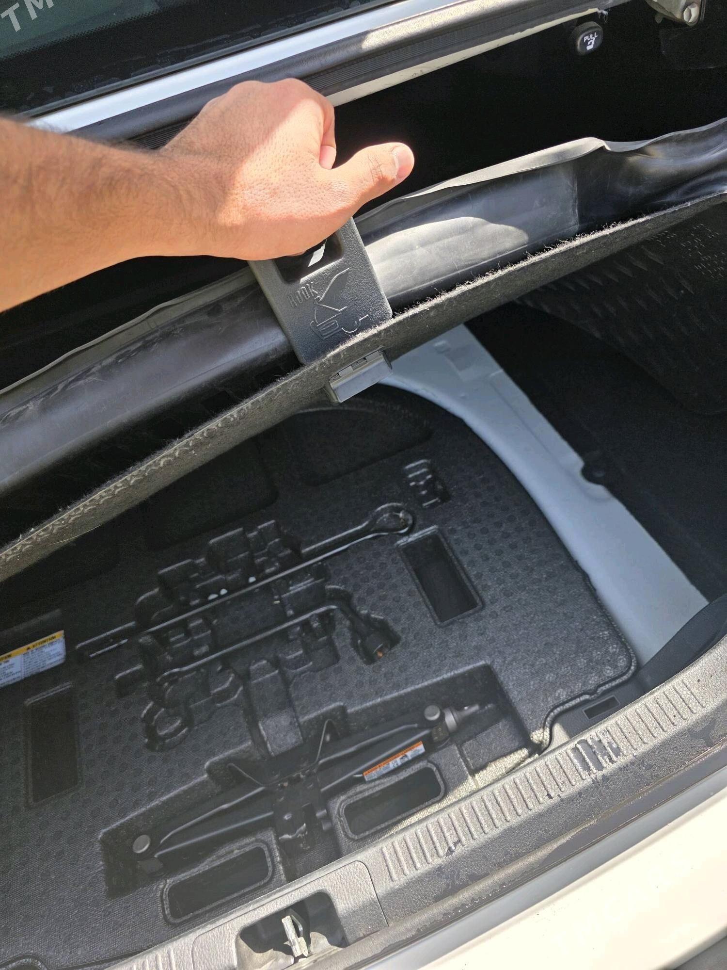 Toyota Camry 2018 - 335 000 TMT - Aşgabat - img 3