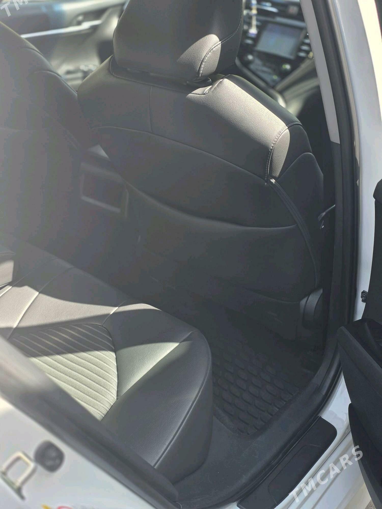 Toyota Camry 2018 - 335 000 TMT - Aşgabat - img 5