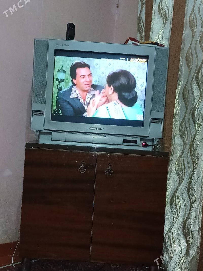 Televizor EASTKIT - Мары - img 2