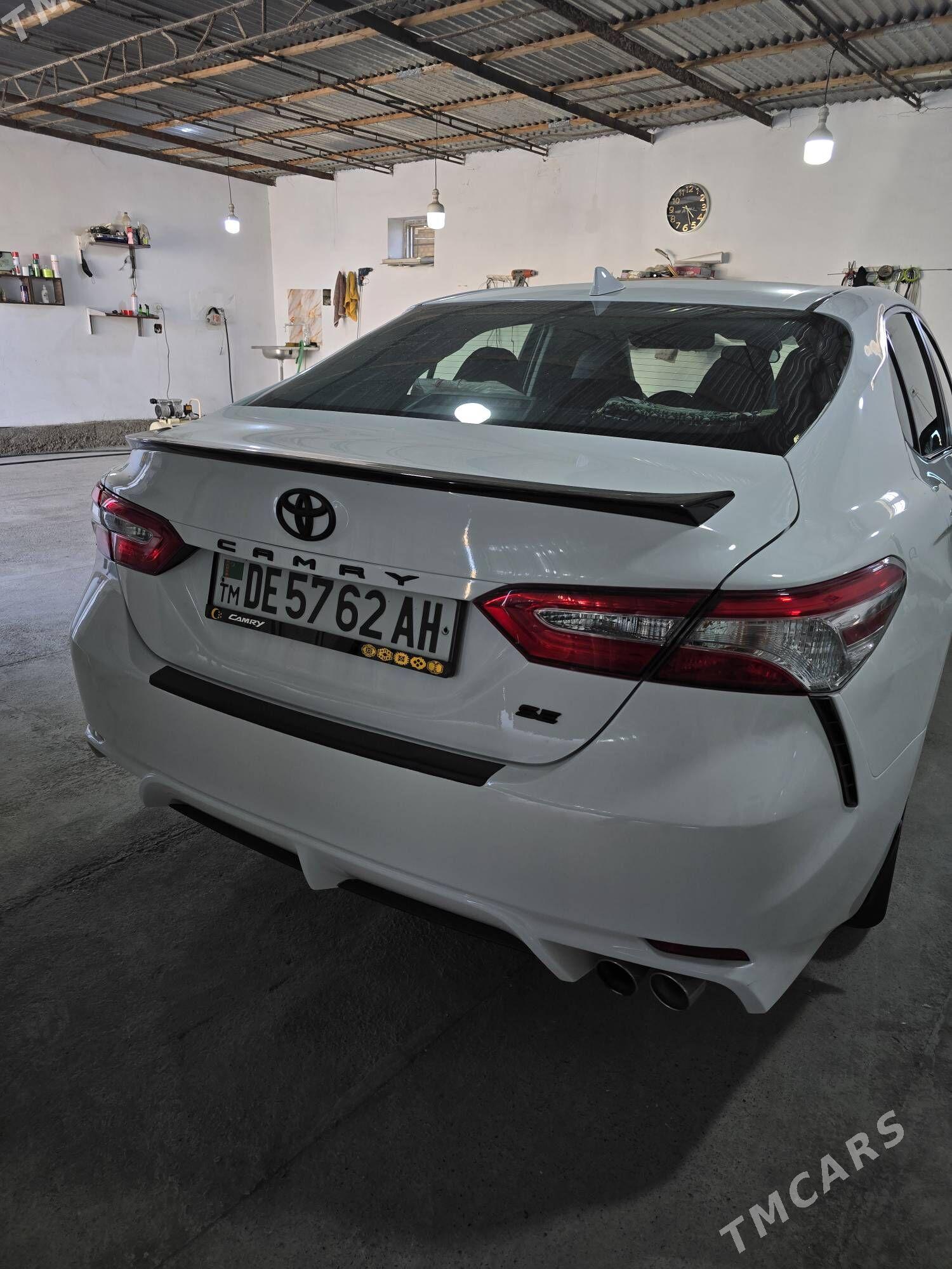 Toyota Camry 2020 - 350 000 TMT - Анев - img 6