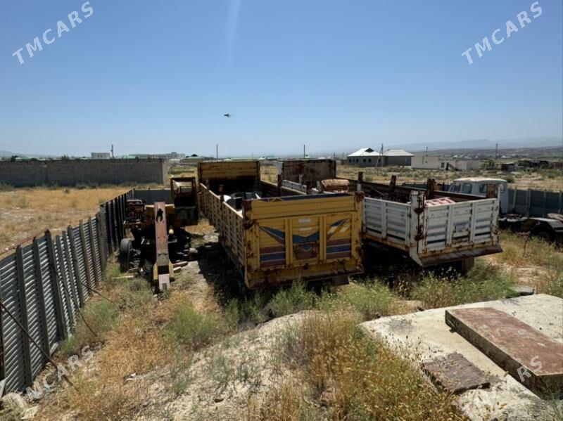 Caterpillar Excavator 1989 - 20 000 TMT - Махтумкули - img 5