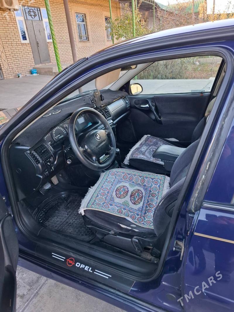Opel Vectra 2000 - 70 000 TMT - Дашогуз - img 3