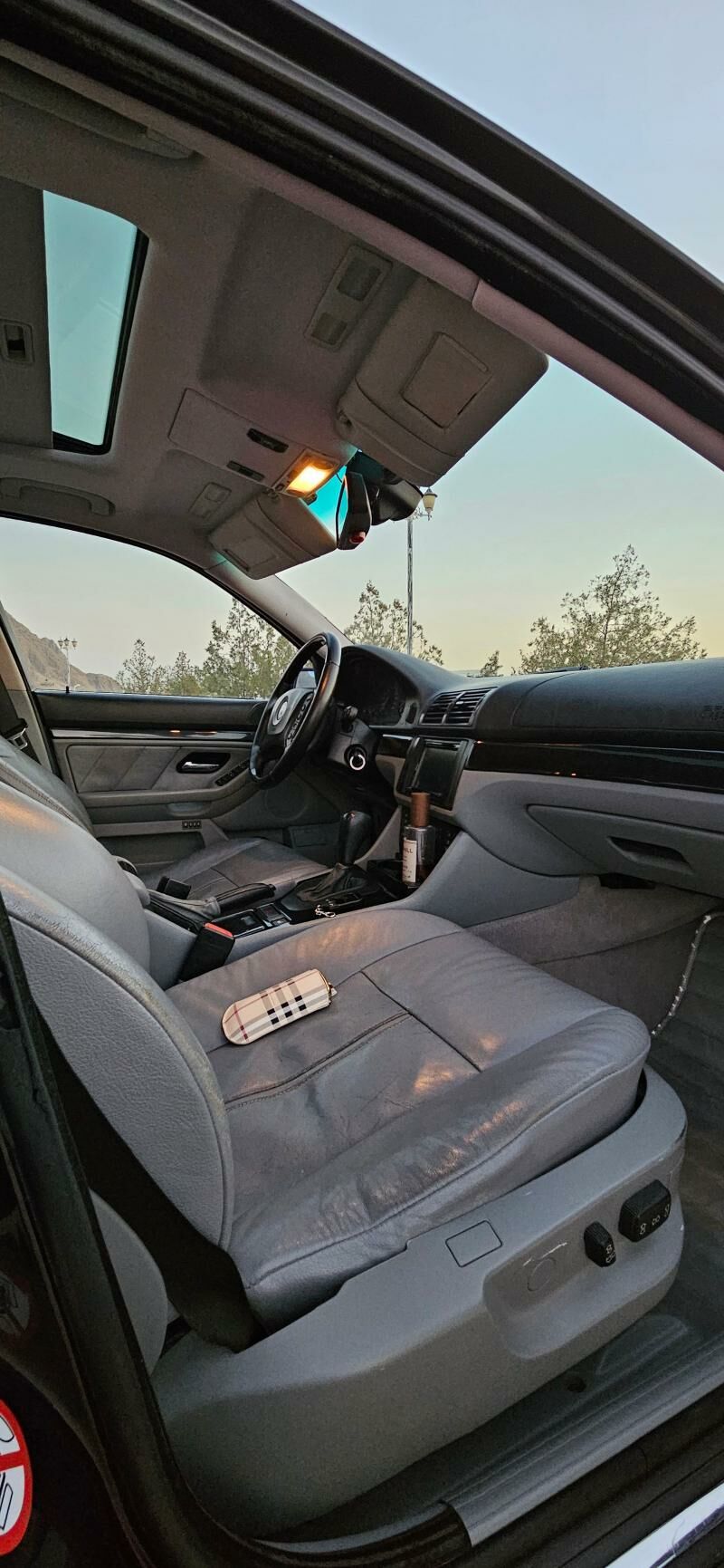 BMW E39 2002 - 160 000 TMT - Балканабат - img 6