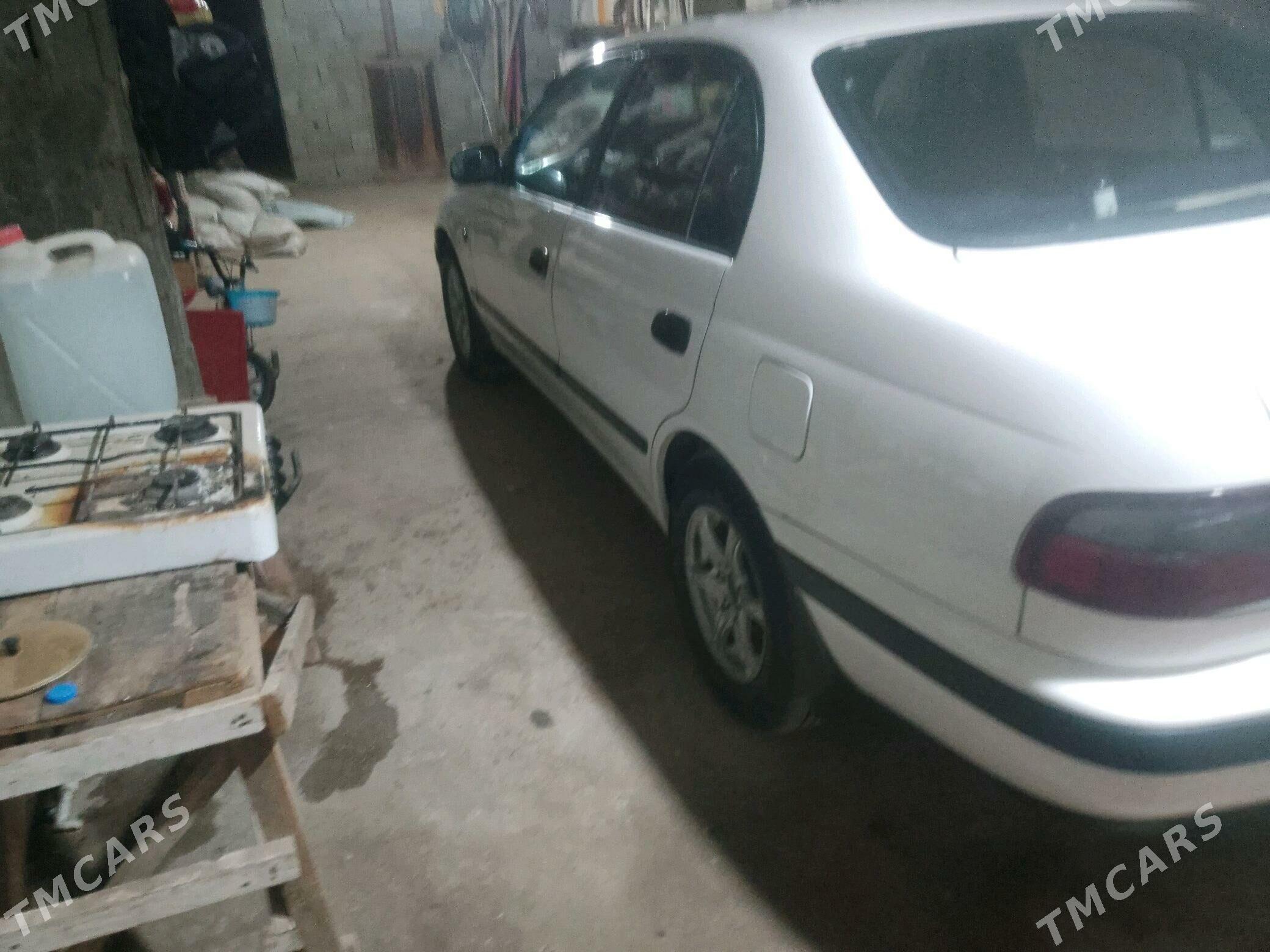 Toyota Carina 1994 - 88 000 TMT - Köneürgenç - img 1