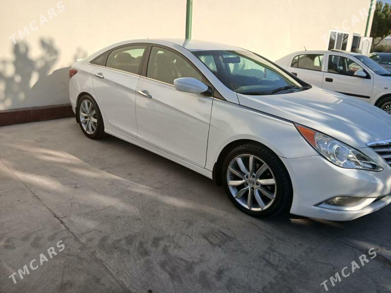 Hyundai Sonata 2011 - 140 000 TMT - Мары - img 2