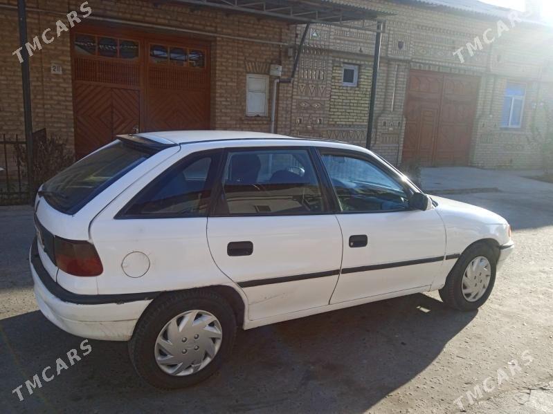 Opel Astra 1994 - 40 000 TMT - Дашогуз - img 4