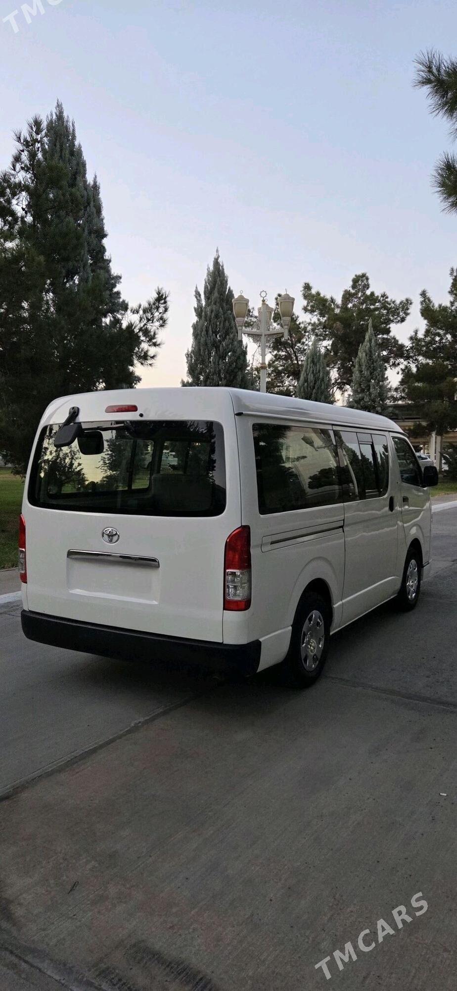 Toyota Hiace 2006 - 300 000 TMT - Mary - img 4