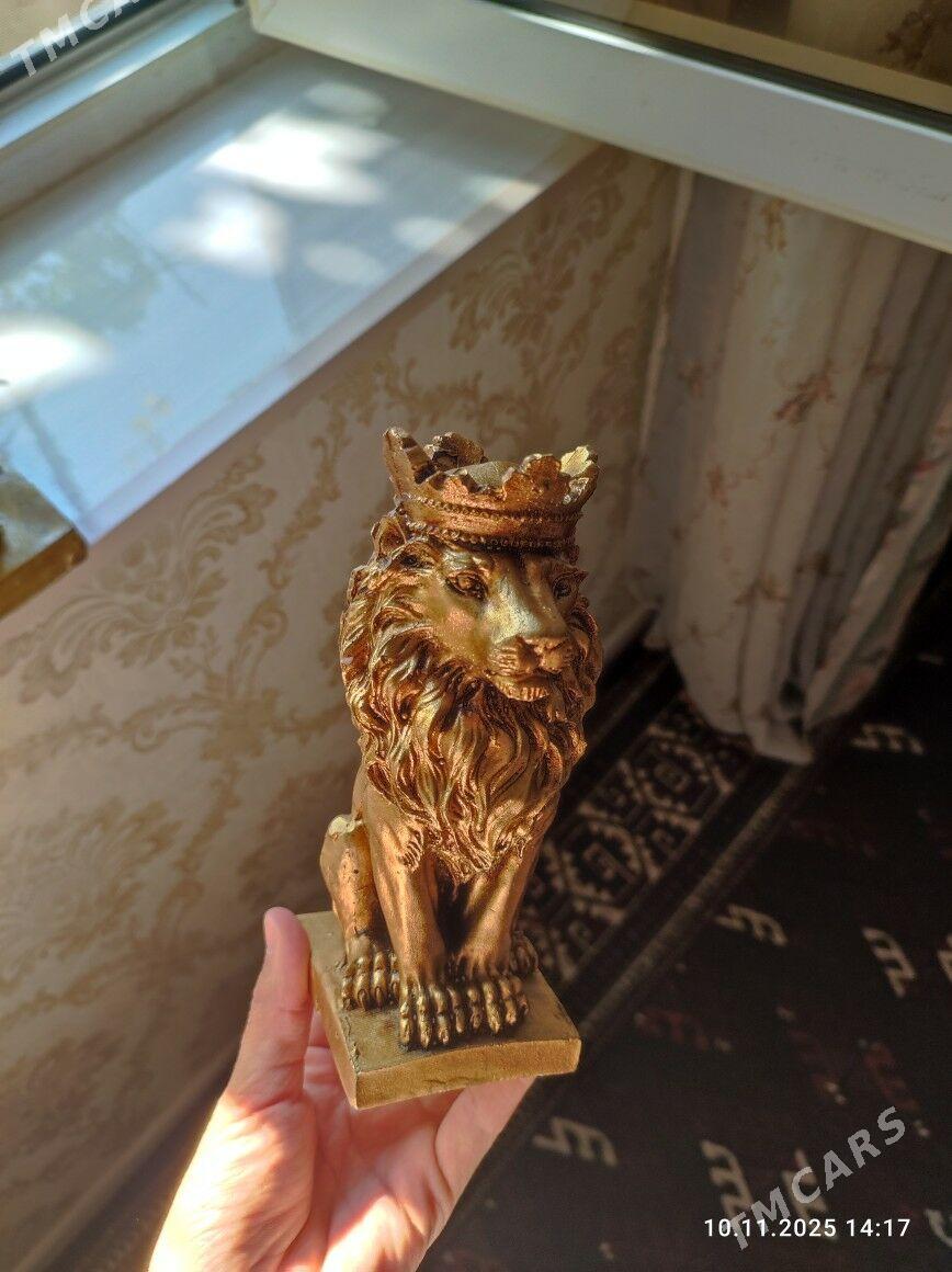 Swinir Heykel Yolbars - Туркменбаши - img 3