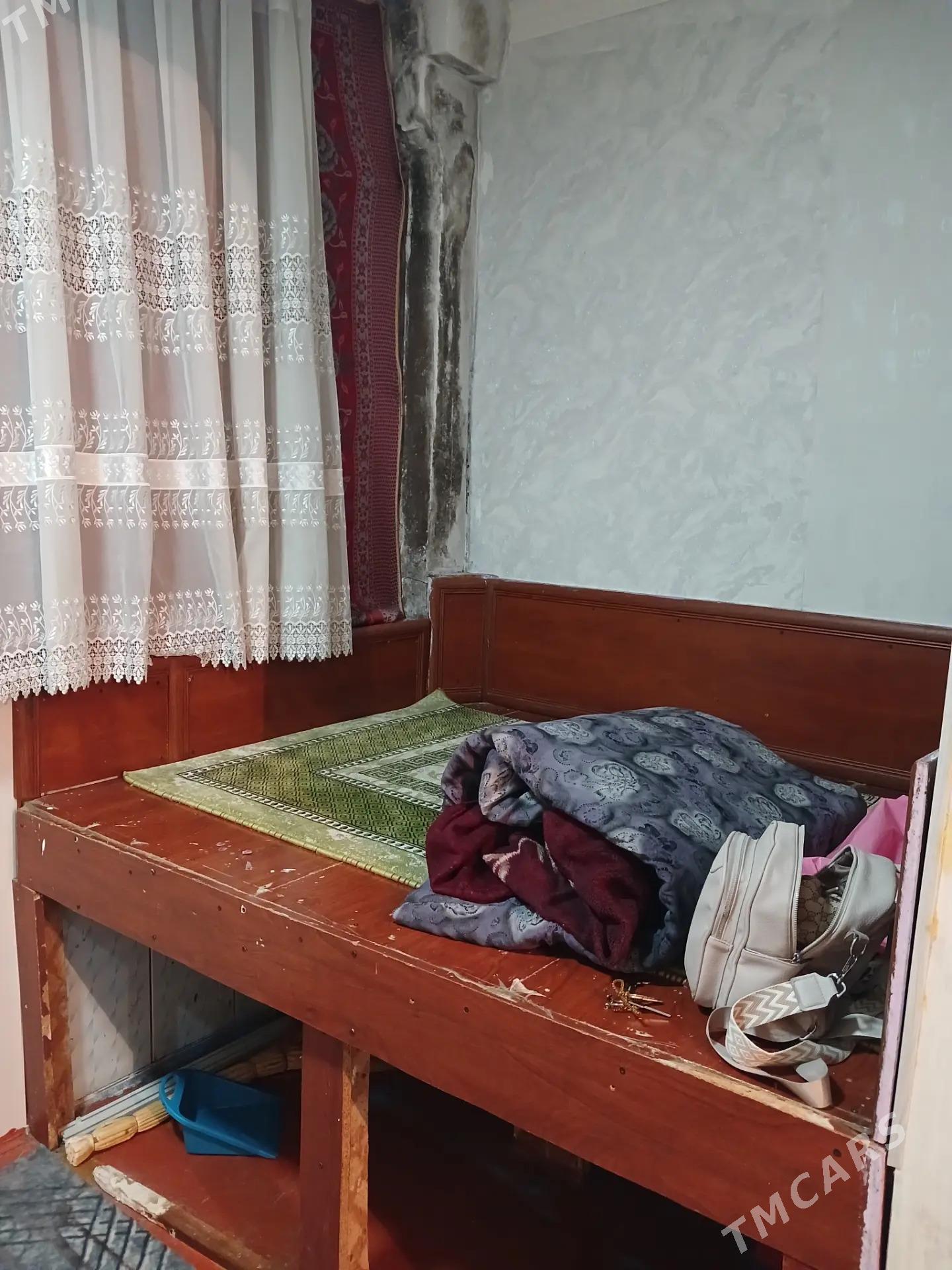 6 мкр 3/2 этаж 1 ком - 6 мкр - img 2