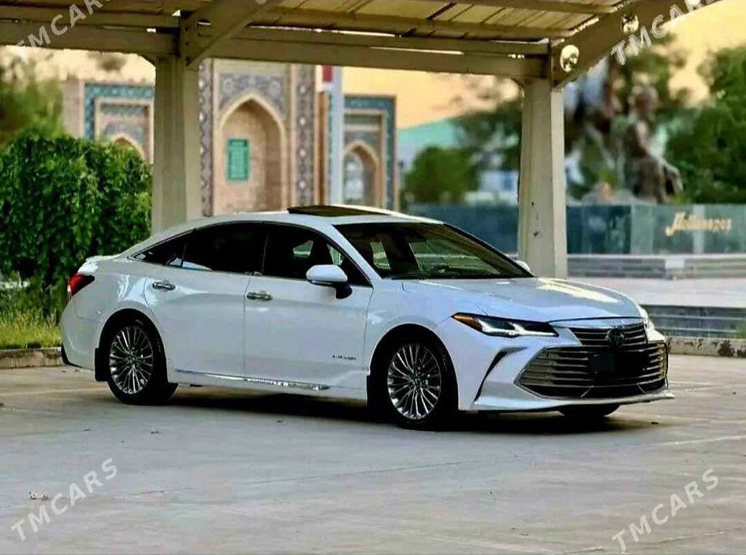 Toyota Avalon 2019 - 535 000 TMT - Podwoýski köç. (Bitarap Türkmenistan şaýoly) - img 2