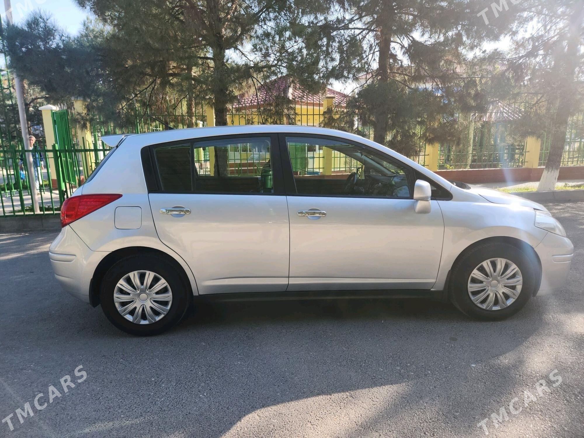 Nissan Versa 2012 - 132 000 TMT - Бузмеин - img 4