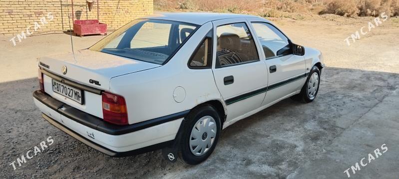 Opel Vectra 1992 - 22 000 TMT - Мары - img 4