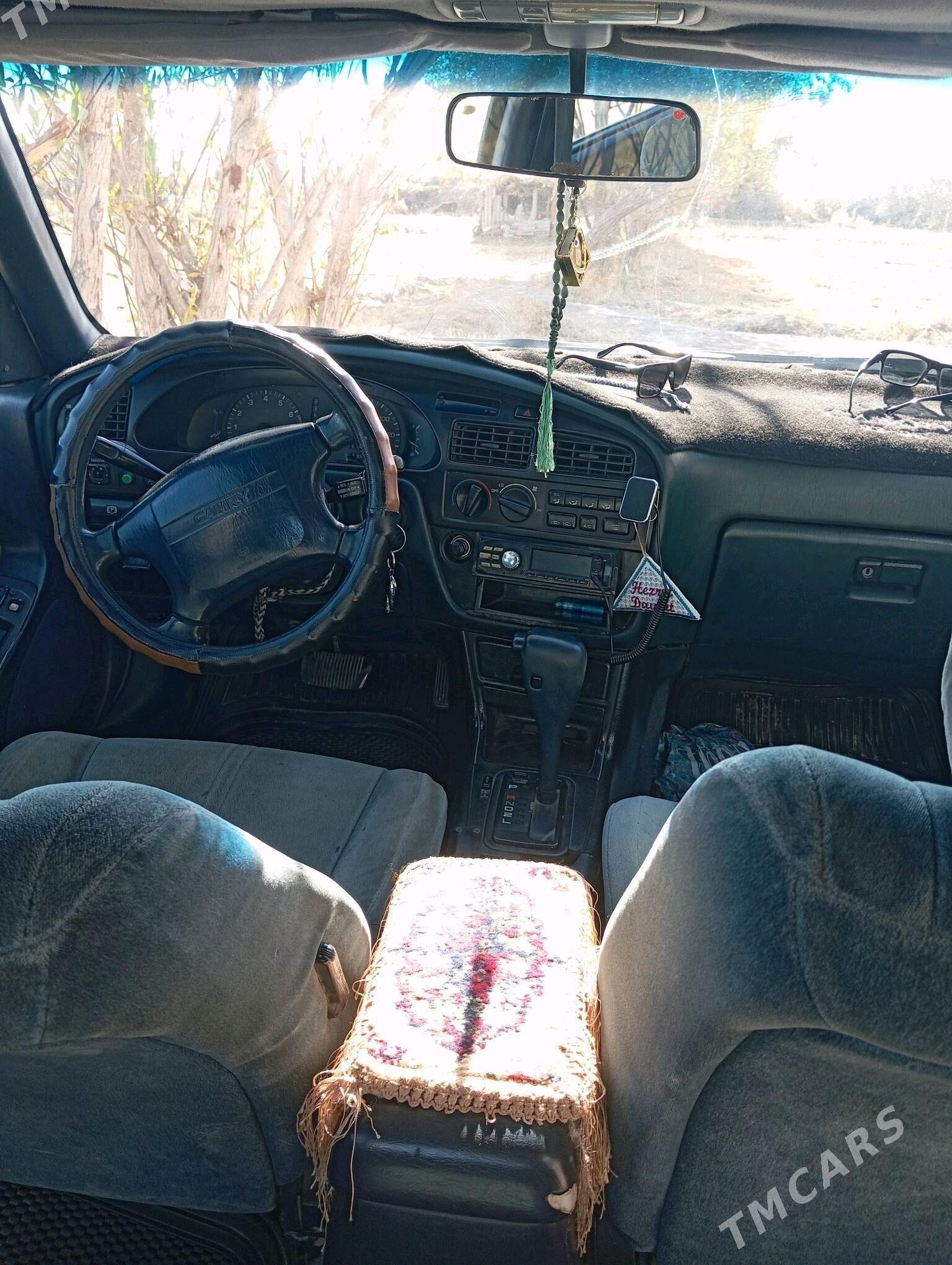 Toyota Camry 1992 - 60 000 TMT - Boldumsaz - img 3