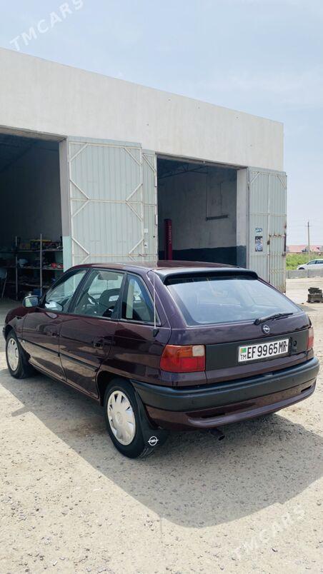 Opel Astra 1995 - 41 000 TMT - Мары - img 2