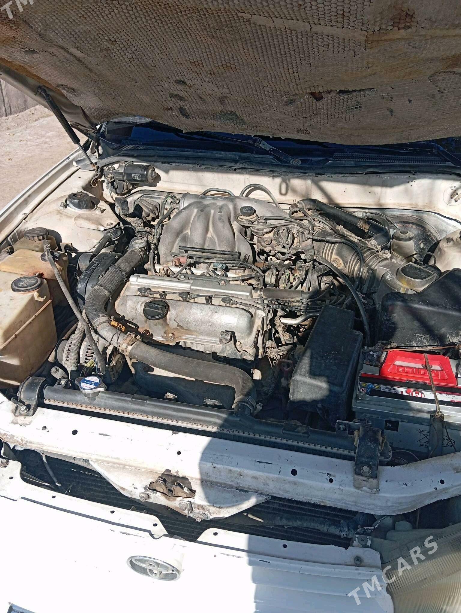 Toyota Camry 1992 - 60 000 TMT - Boldumsaz - img 4