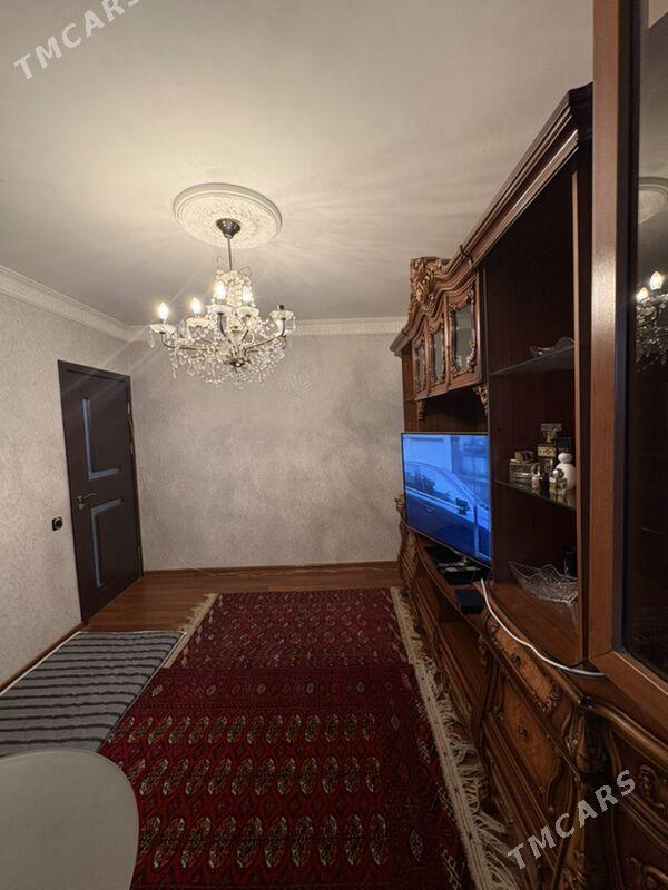 11 mkr 4/1 et 1 komnat arzan - 11 мкр - img 1