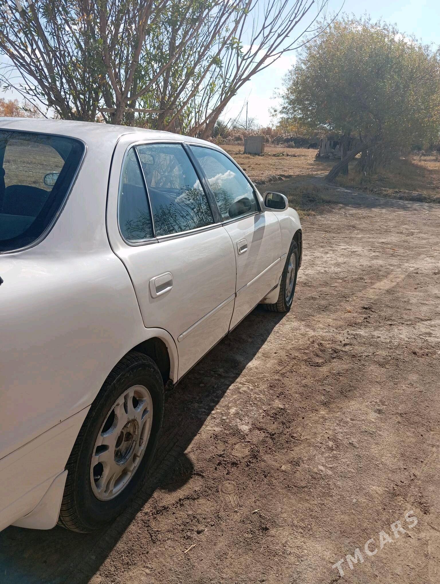 Toyota Camry 1992 - 60 000 TMT - Boldumsaz - img 5