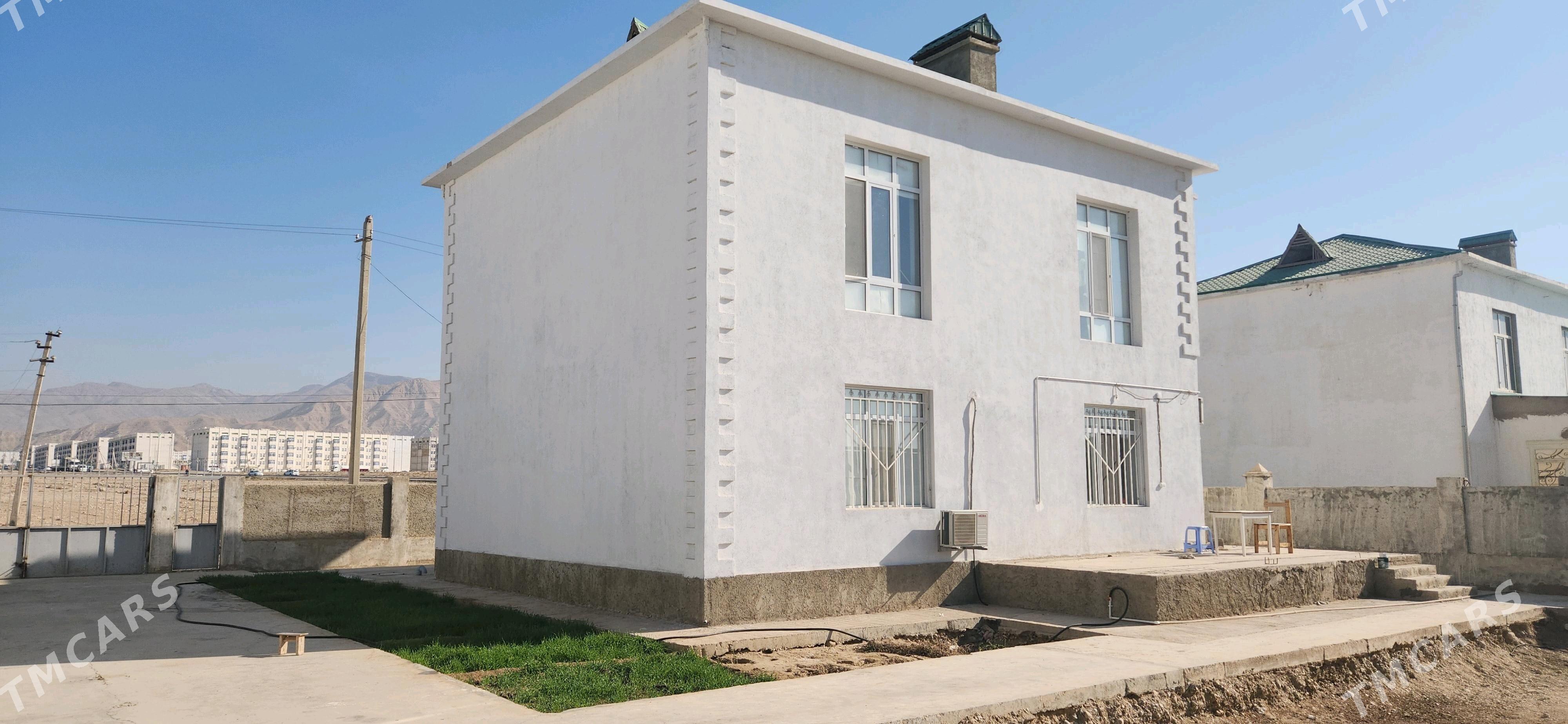 2 etazh kotedzh - Balkanabat - img 1