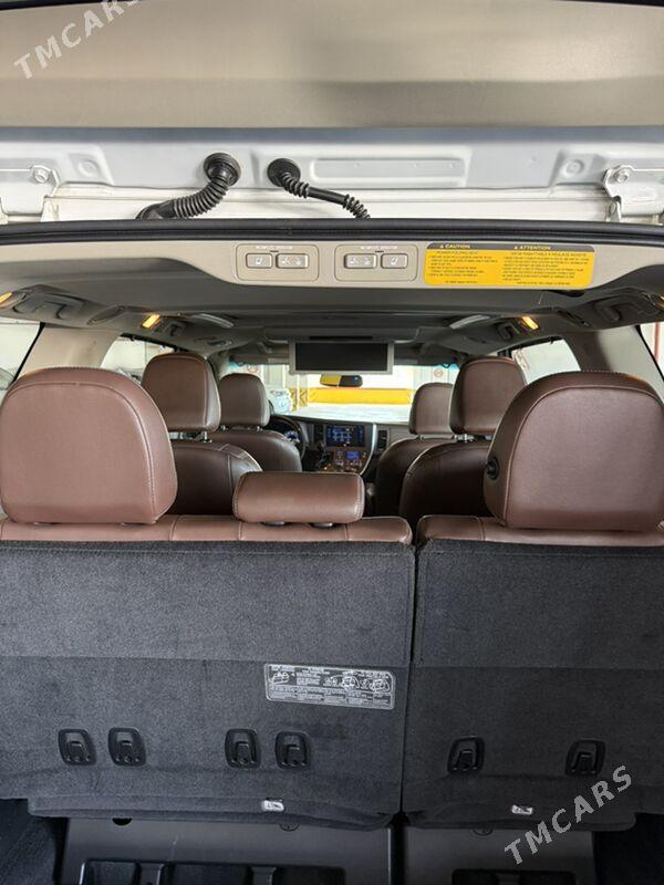 Toyota Sienna 2017 - 510 000 TMT - Aşgabat - img 7